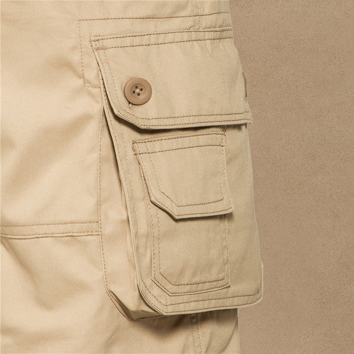 Pantaloni corti estivi comodi con molteplici tasche