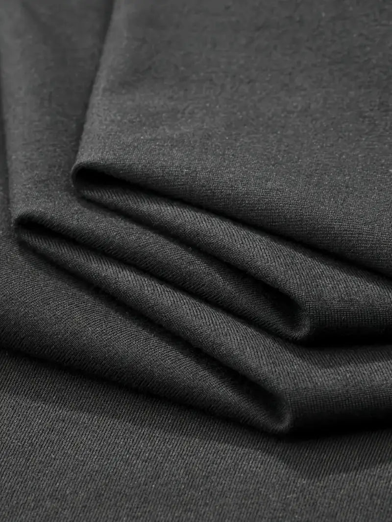 T-shirt alla moda a maniche corte