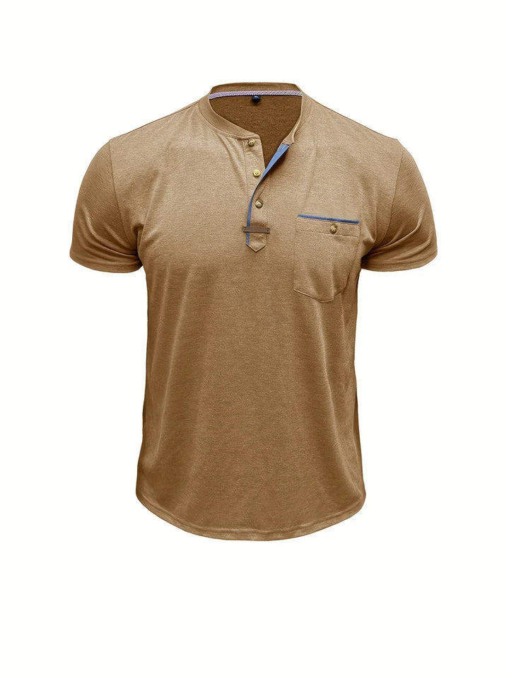 T-shirt elegante con colletto rotondo e tasca