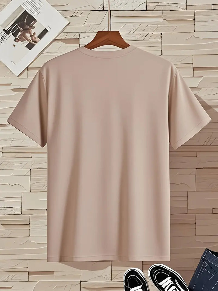 T-shirt alla moda a maniche corte
