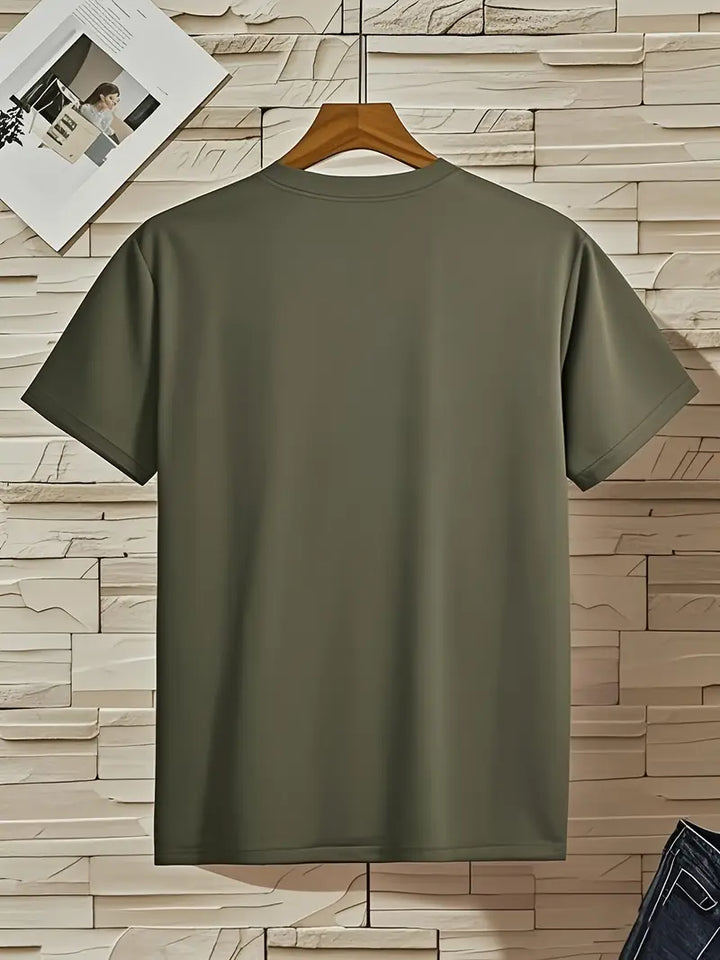 T-shirt alla moda a maniche corte