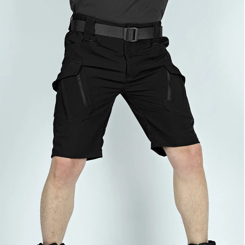 Elegante nei Pantaloni Corti Pratici
