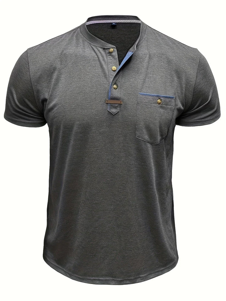 T-shirt elegante con colletto rotondo e tasca